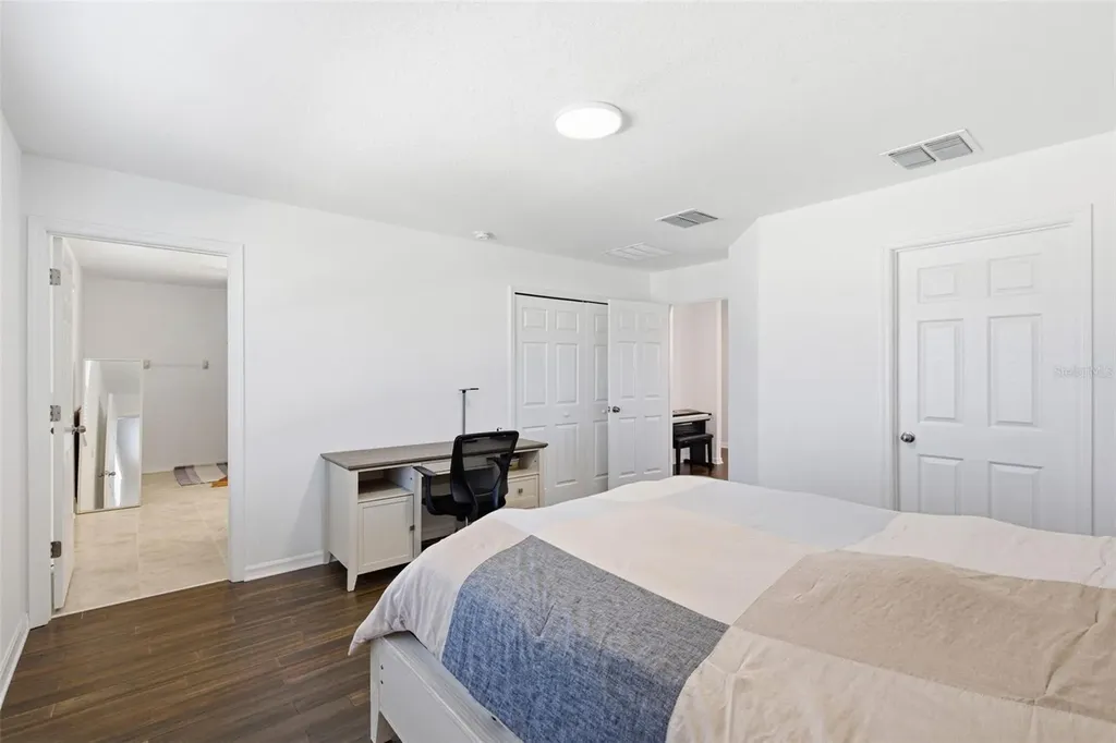 2941 Adams Cross Drive Zephyrhills FL 33540
