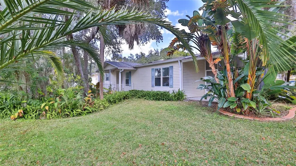 415 Sioux Boulevard Oak Hill FL 32759