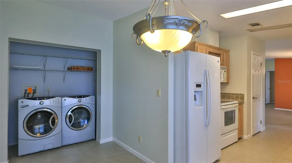 415 Sioux Boulevard Oak Hill FL 32759