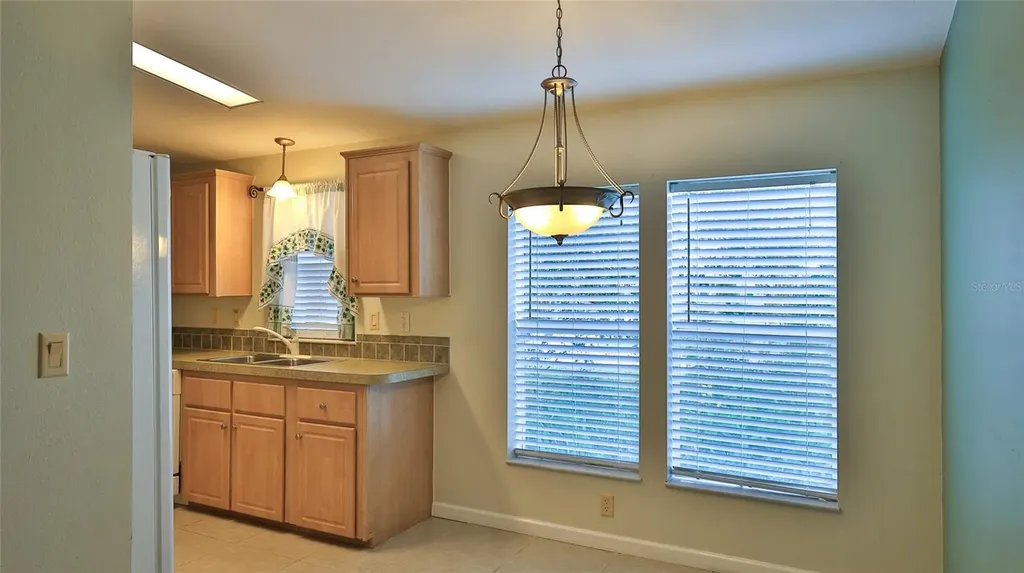 415 Sioux Boulevard Oak Hill FL 32759