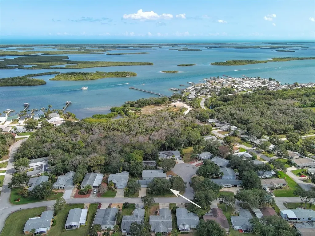 415 Sioux Boulevard Oak Hill FL 32759