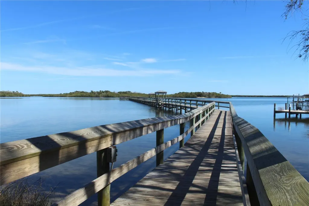 415 Sioux Boulevard Oak Hill FL 32759