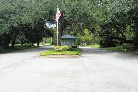 415 Sioux Boulevard Oak Hill FL 32759