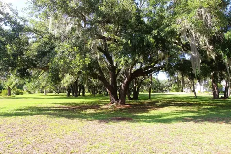 415 Sioux Boulevard Oak Hill FL 32759
