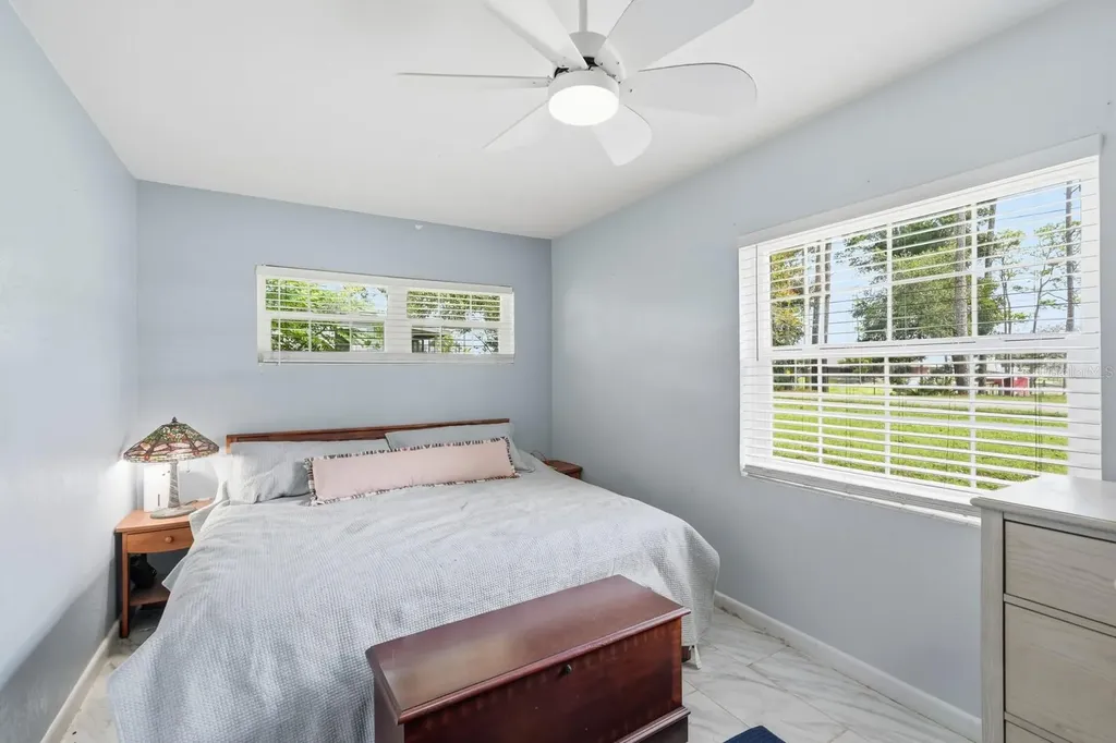 930 N Amelia Avenue Deland FL 32724