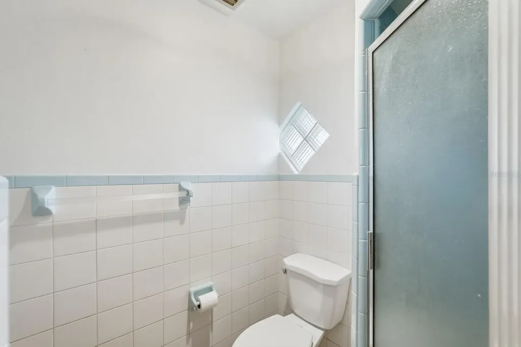 930 N Amelia Avenue Deland FL 32724