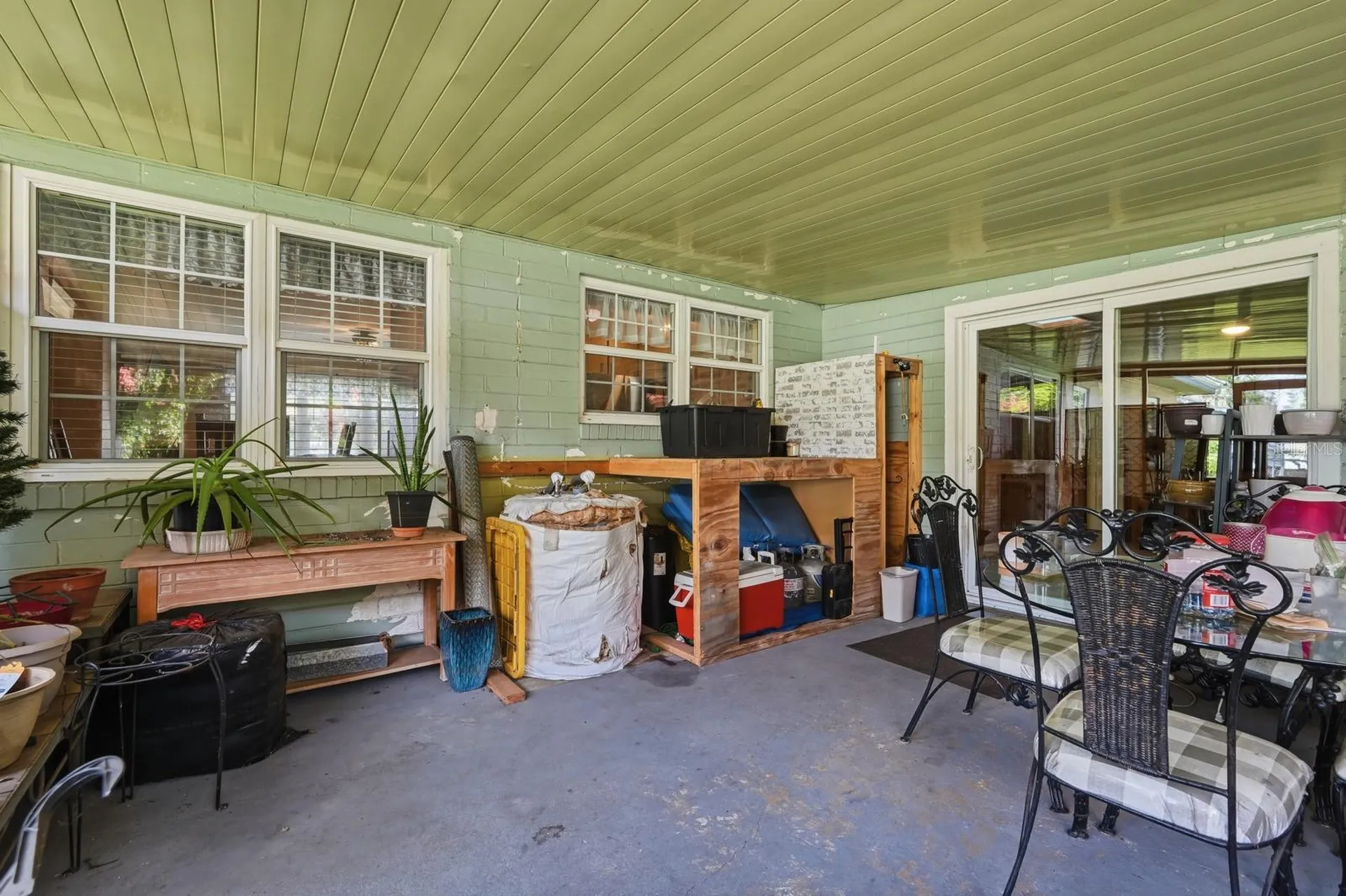 930 N Amelia Avenue Deland FL 32724