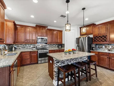 2214 Valterra Vista Way Valrico FL 33594