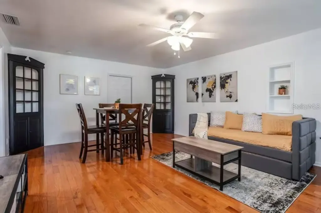 3120 Peel Avenue Orlando FL 32806