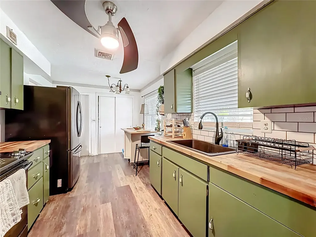 762 Barbara Street Palm Harbor FL 34684