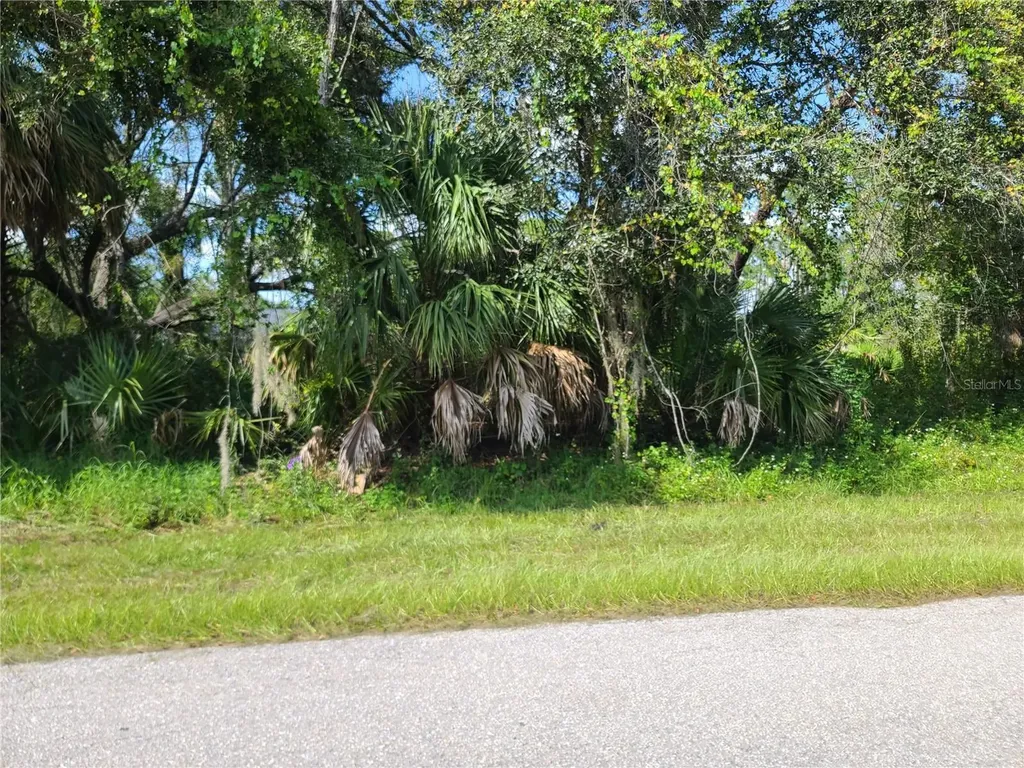 18218 Poston Avenue Port Charlotte FL 33948
