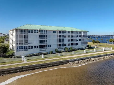 200 Harbor Walk Drive Punta Gorda FL 33950