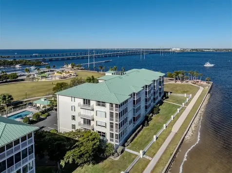 200 Harbor Walk Drive Punta Gorda FL 33950