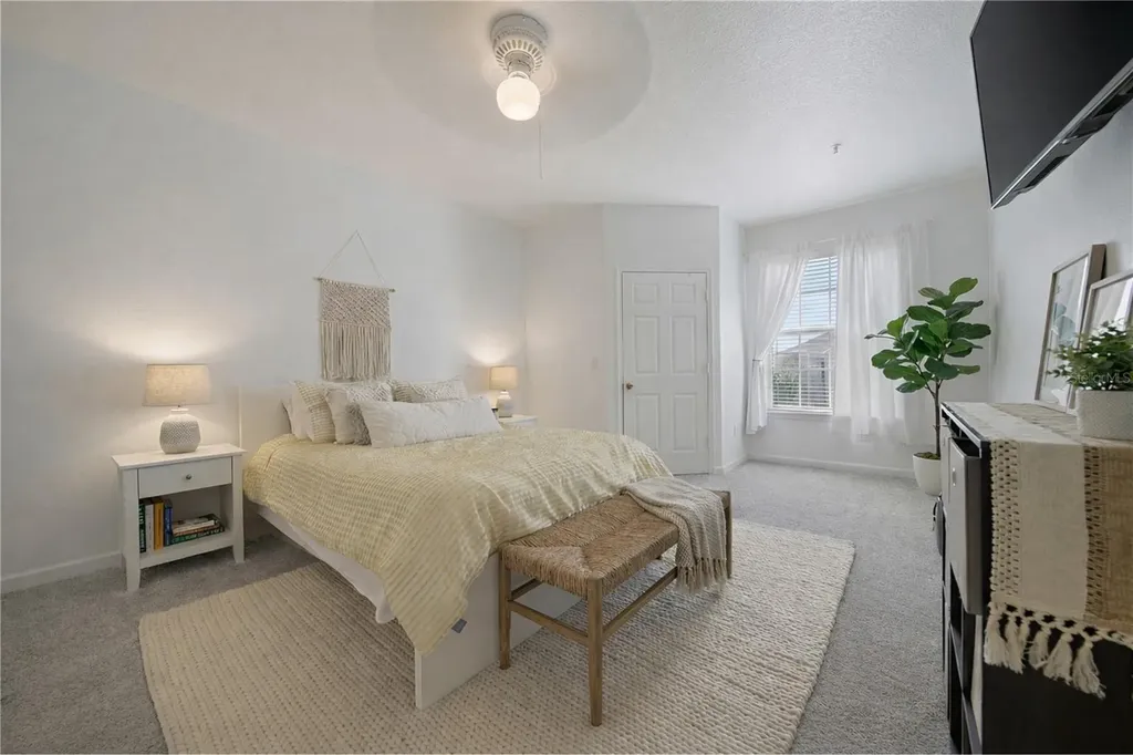 14205 Falls Church Drive Orlando FL 32837