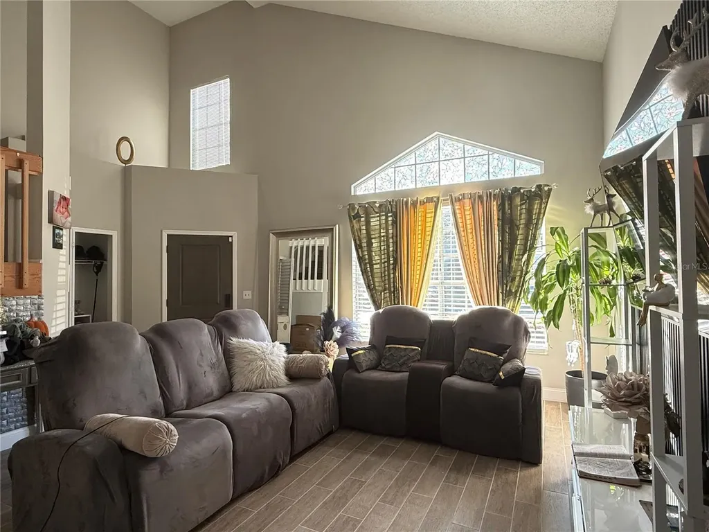 1345 Silverthorn Drive Orlando FL 32825