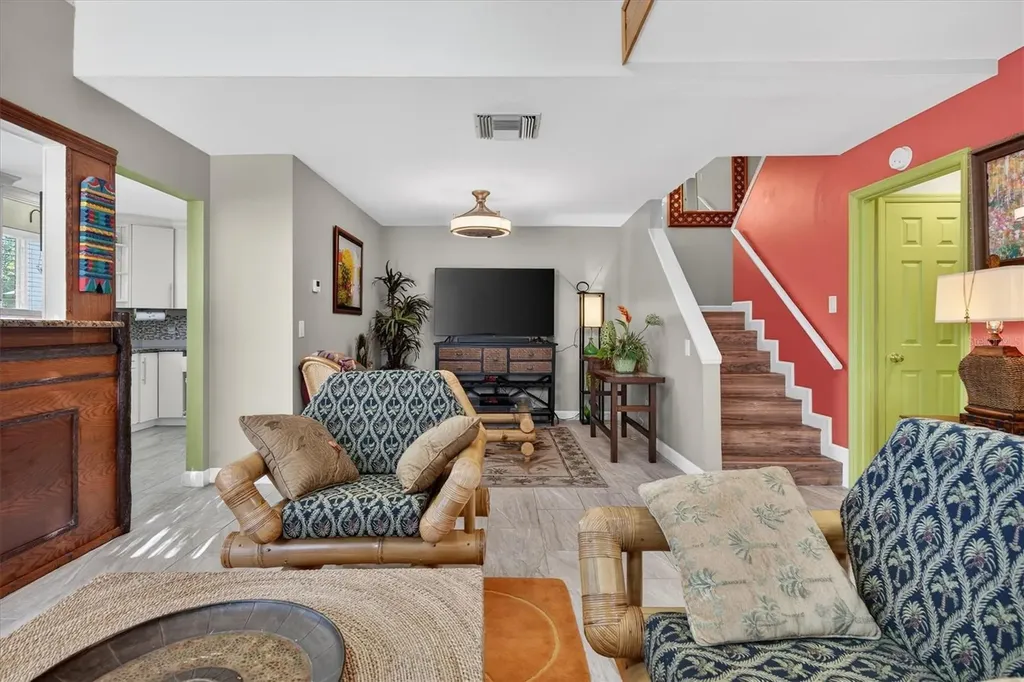 2524 Albion Avenue Orlando FL 32833