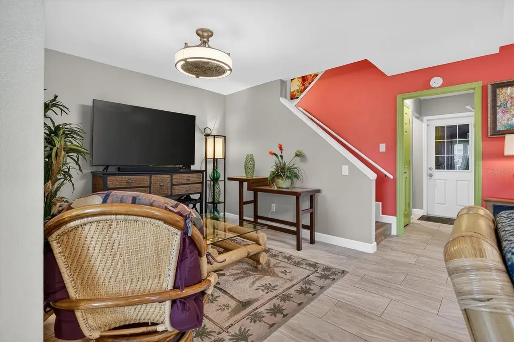 2524 Albion Avenue Orlando FL 32833