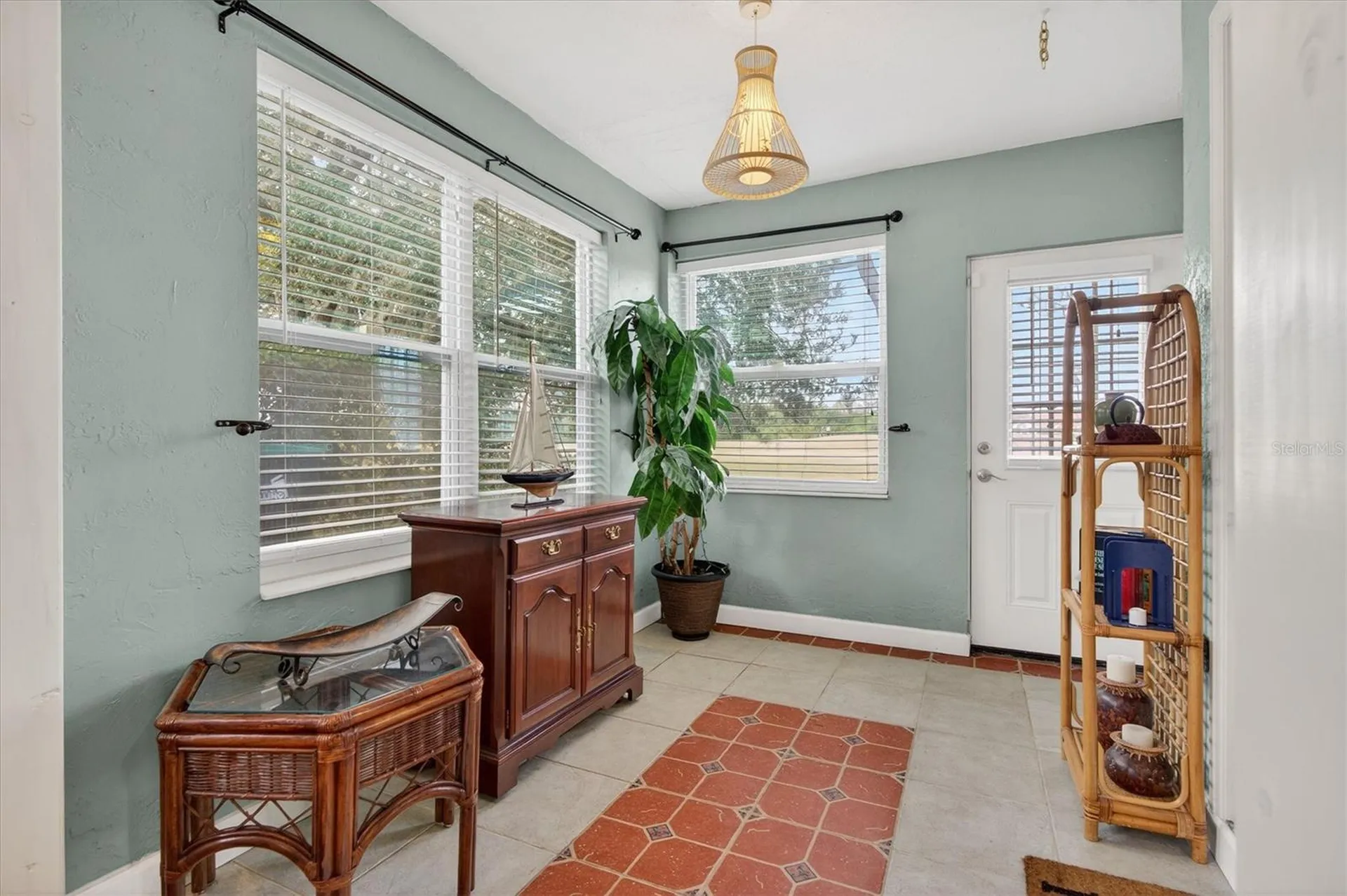 2524 Albion Avenue Orlando FL 32833