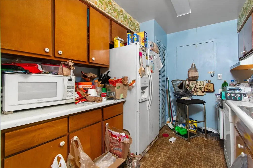 7200 Sunshine Skyway Lane S St Petersburg FL 33711