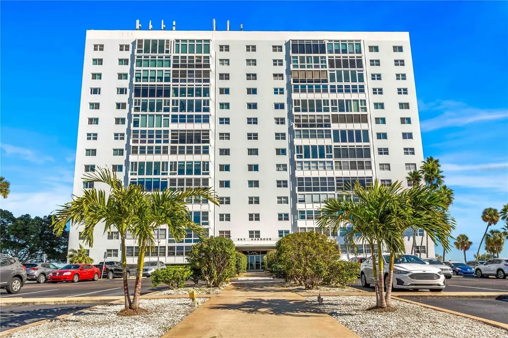 7200 Sunshine Skyway Lane S St Petersburg FL 33711