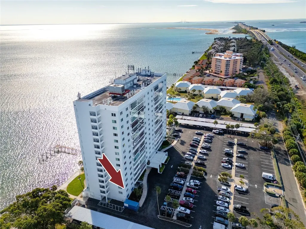 7200 Sunshine Skyway Lane S St Petersburg FL 33711