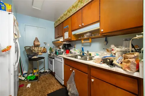 7200 Sunshine Skyway Lane S St Petersburg FL 33711