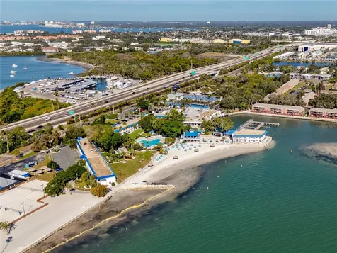 7200 Sunshine Skyway Lane S St Petersburg FL 33711