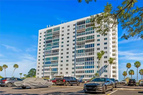7200 Sunshine Skyway Lane S St Petersburg FL 33711