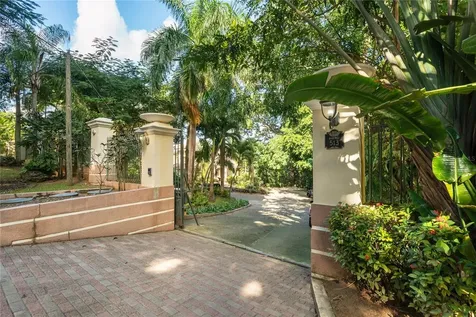 513 Tintillo Street Bayamon PR 00960