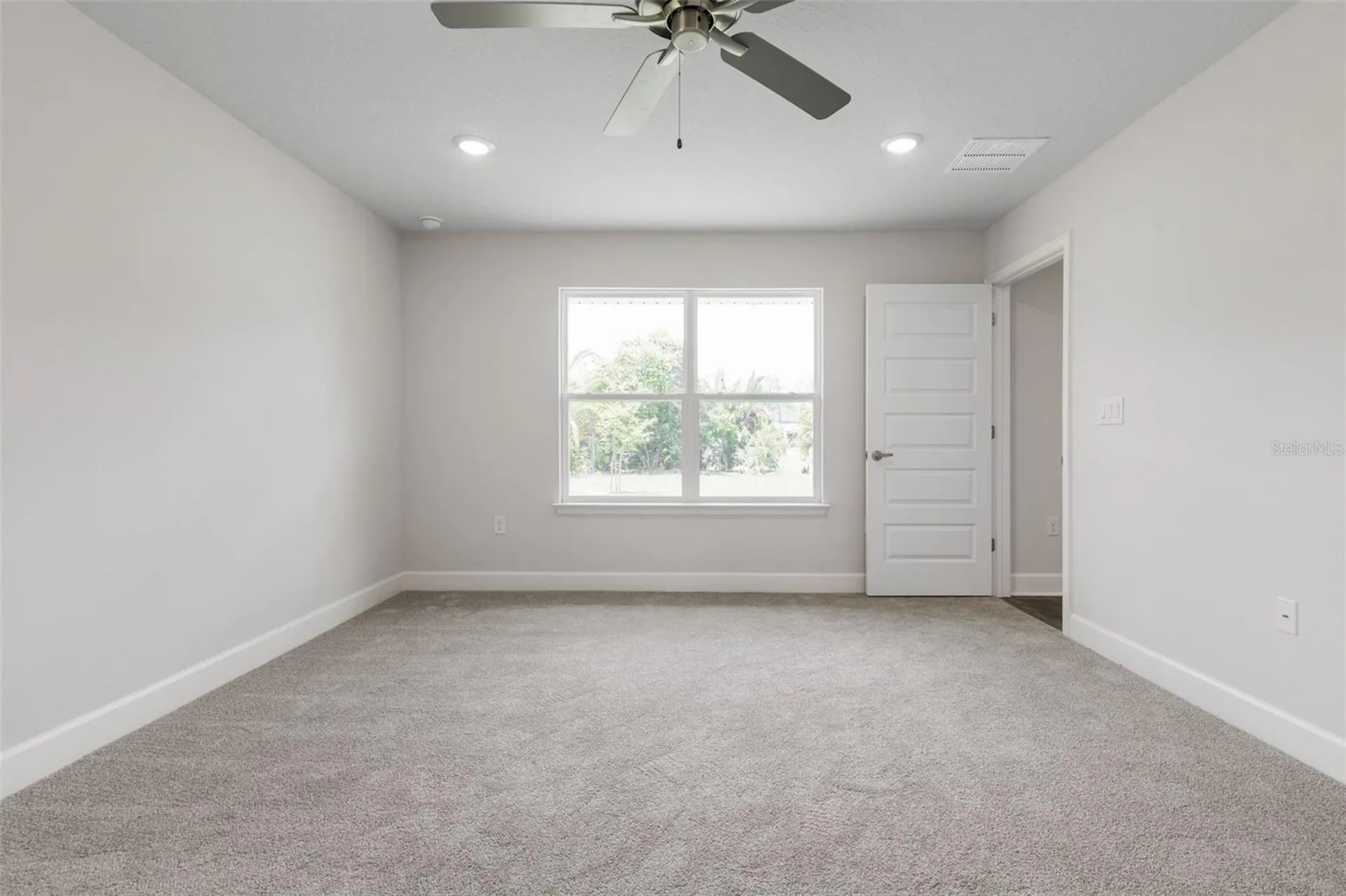 28 Ulmaceal Path Palm Coast FL 32164