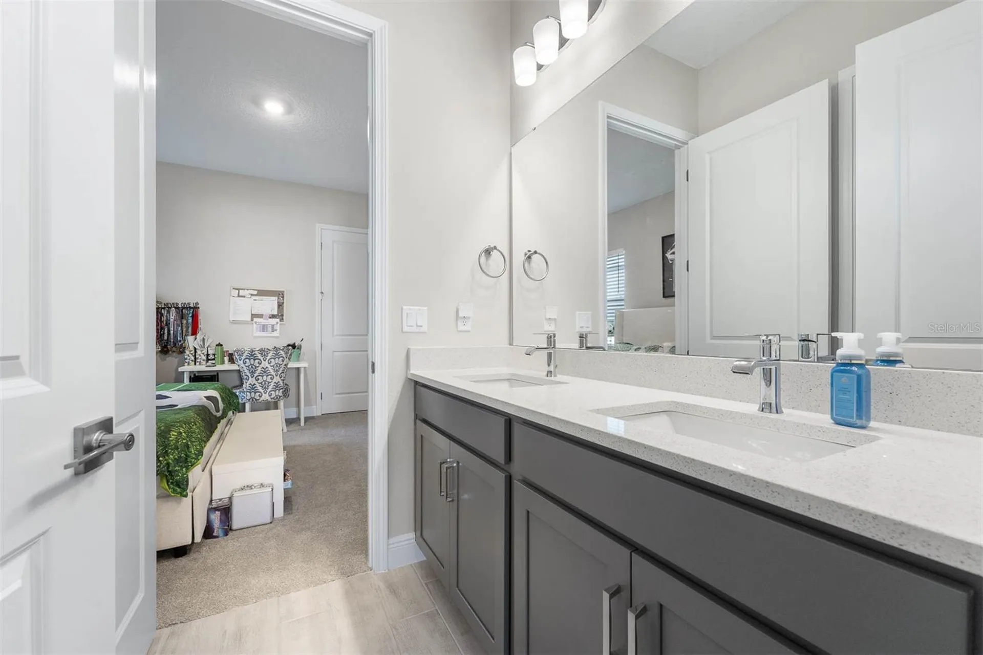 13589 Mcmillan Drive Orlando FL 32827
