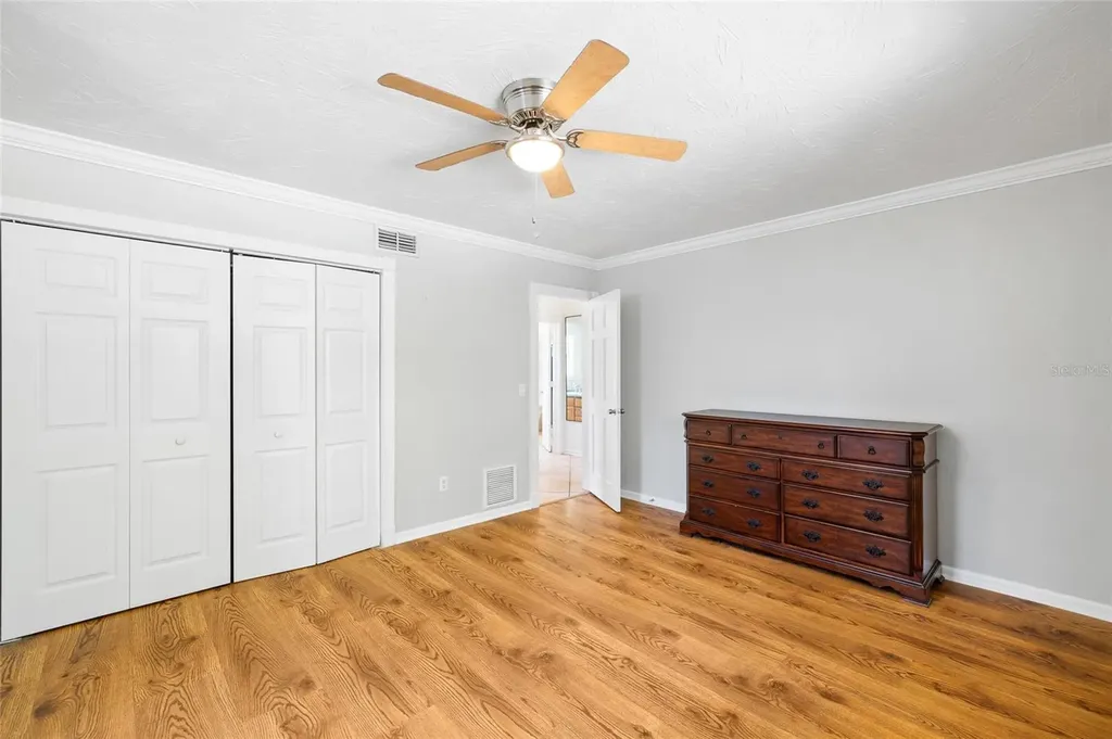 1806 Beverly Circle N Clearwater FL 33764