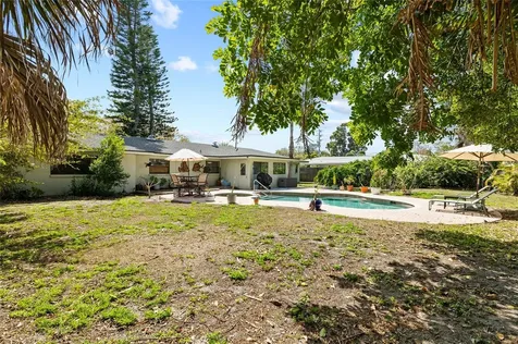 1806 Beverly Circle N Clearwater FL 33764