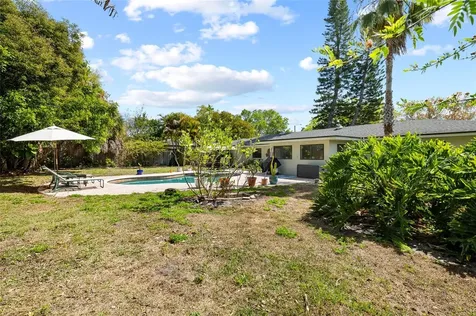 1806 Beverly Circle N Clearwater FL 33764