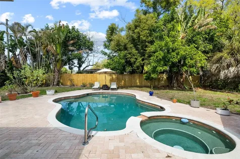1806 Beverly Circle N Clearwater FL 33764