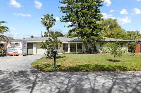 1806 Beverly Circle N Clearwater FL 33764