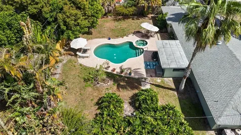 1806 Beverly Circle N Clearwater FL 33764