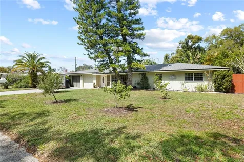 1806 Beverly Circle N Clearwater FL 33764