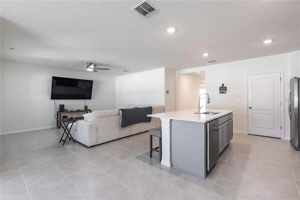 976 Bear Hammock Drive Umatilla FL 32784