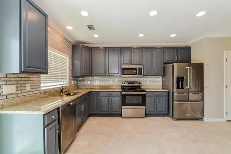 1005 Suffragette Circle Haines City FL 33844