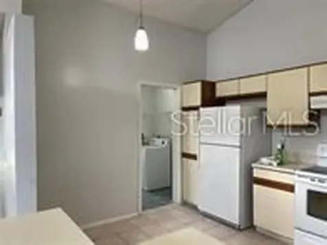 31 Lakepointe Circle Kissimmee FL 34743