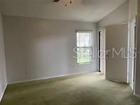 31 Lakepointe Circle Kissimmee FL 34743