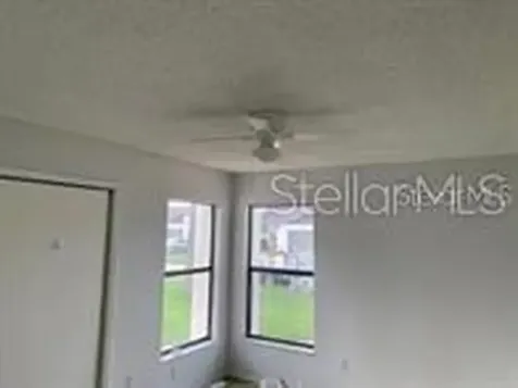 31 Lakepointe Circle Kissimmee FL 34743