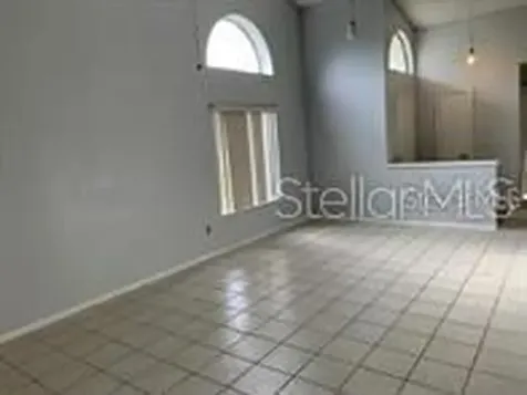 31 Lakepointe Circle Kissimmee FL 34743