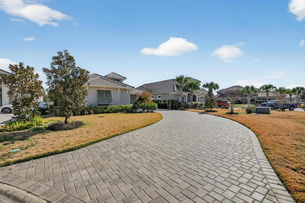 401 Bourganville Drive Palm Coast FL 32137