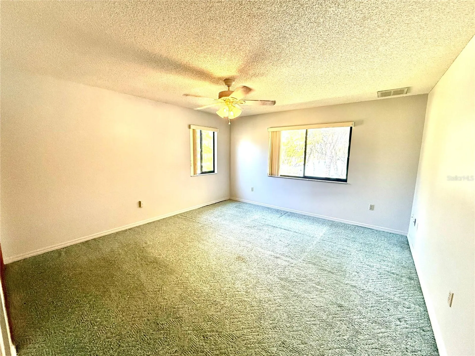 2395 Windward Cove Kissimmee FL 34746