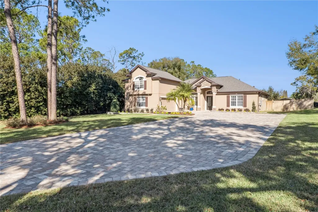 7611 Earlwood Avenue Mount Dora FL 32757
