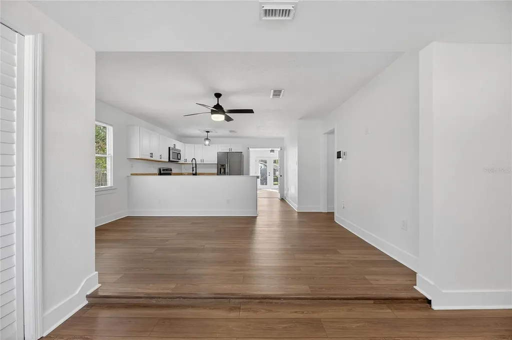 1407 E North Street Tampa FL 33604