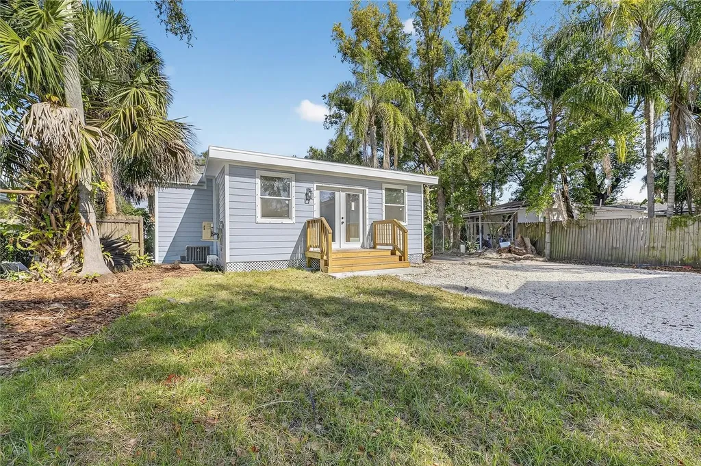 1407 E North Street Tampa FL 33604