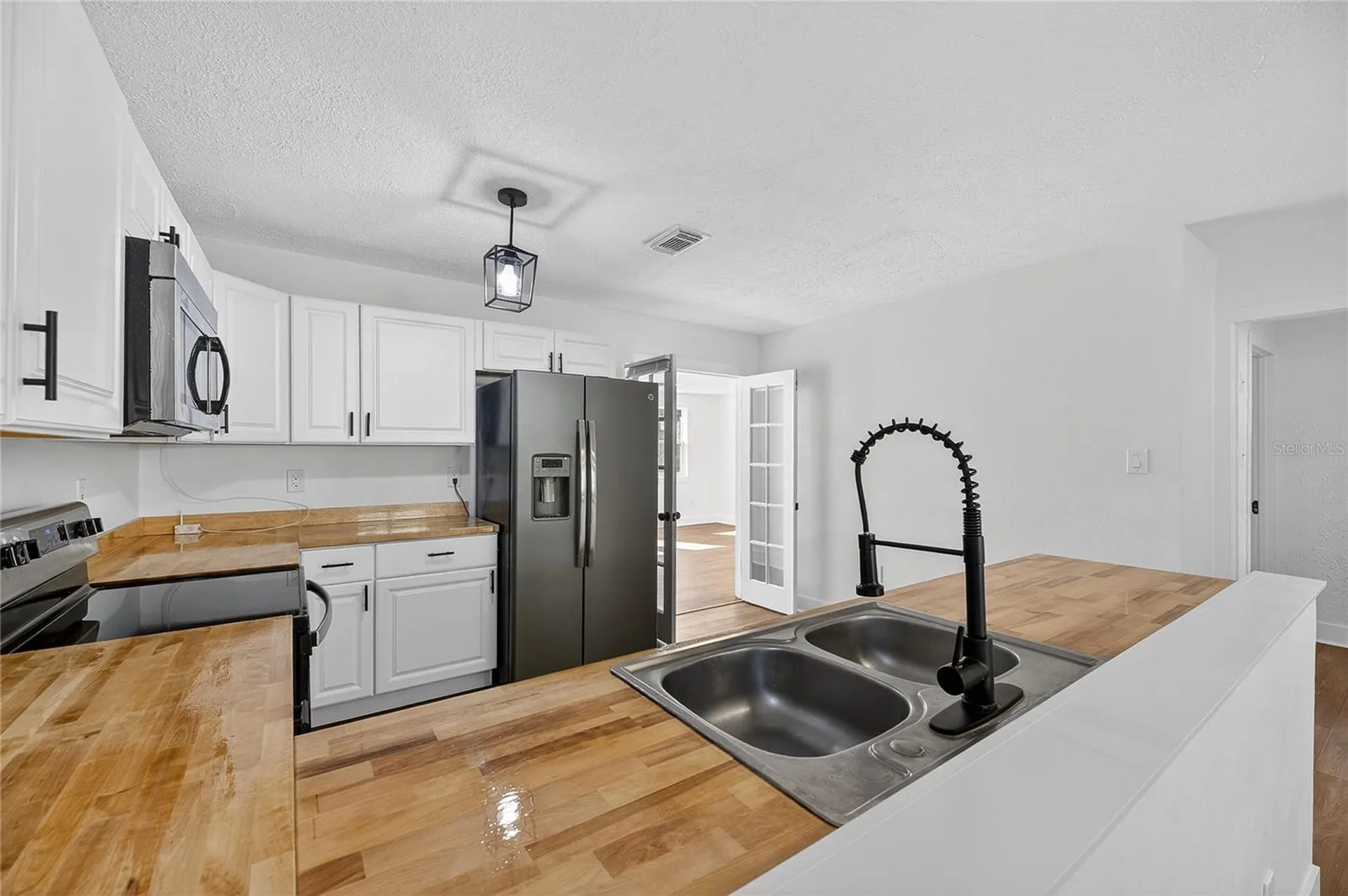 1407 E North Street Tampa FL 33604